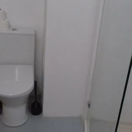 Center | Chiado Typical Small Flat Лісабон